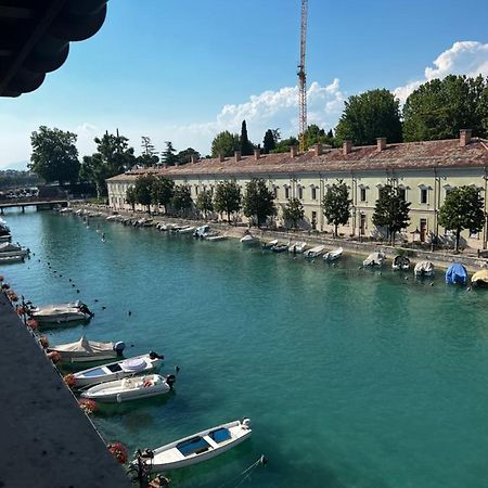 C House Rooms Lake Peschiera del Garda Ngoại thất bức ảnh