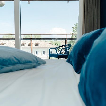 C House Rooms Lake Peschiera del Garda Ngoại thất bức ảnh