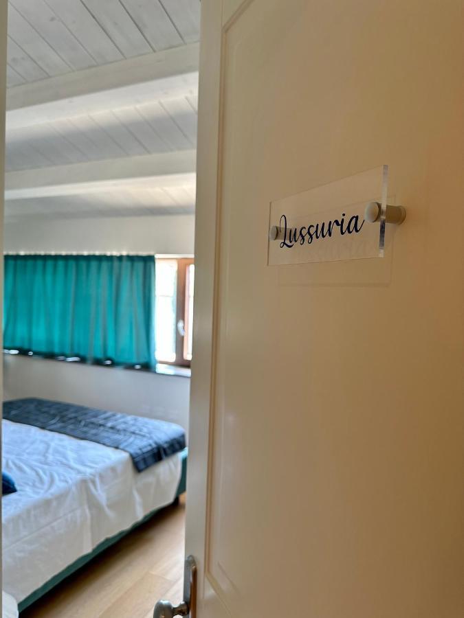 C House Rooms Lake Peschiera del Garda Ngoại thất bức ảnh