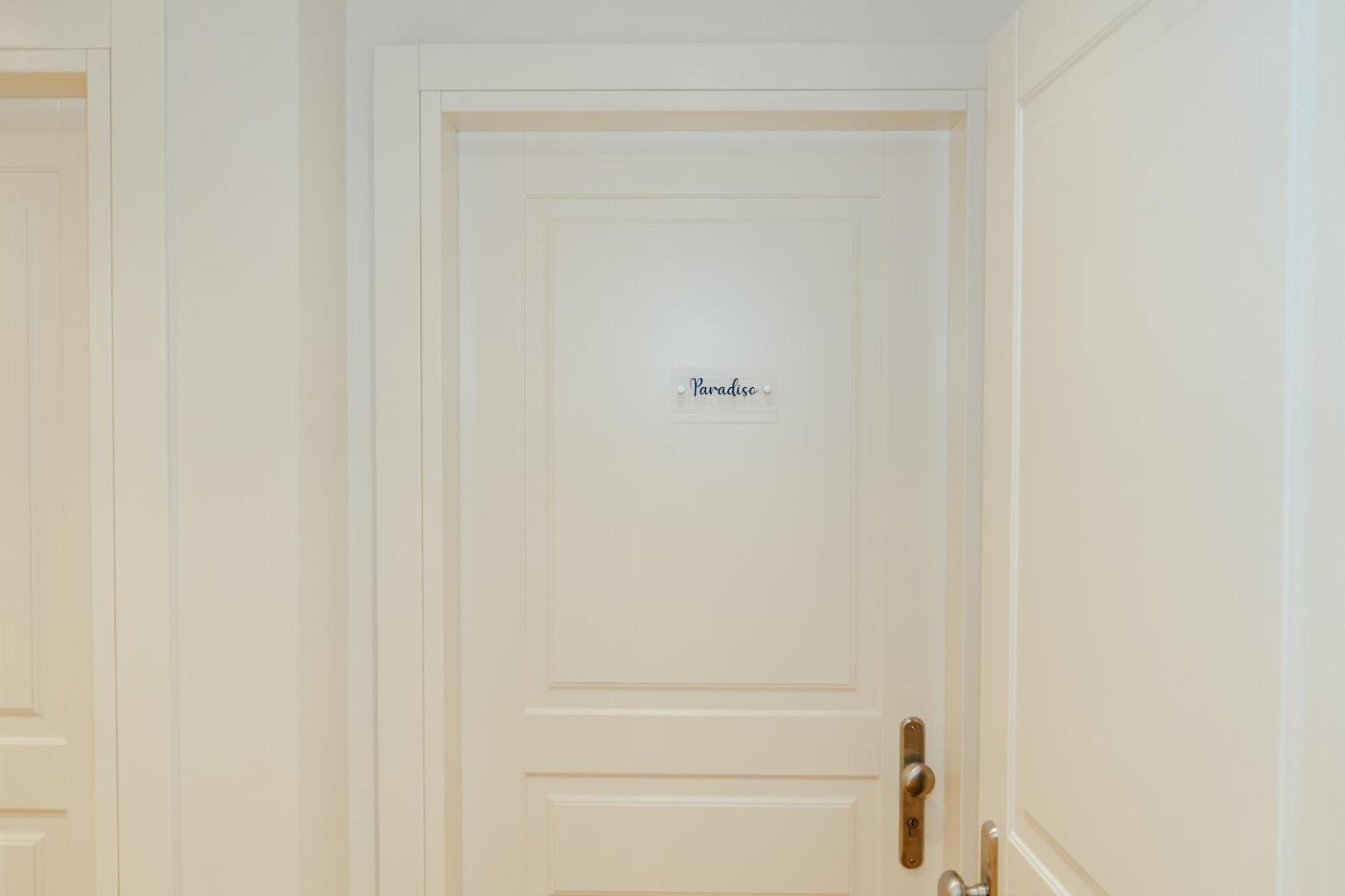 C House Rooms Lake Peschiera del Garda Ngoại thất bức ảnh