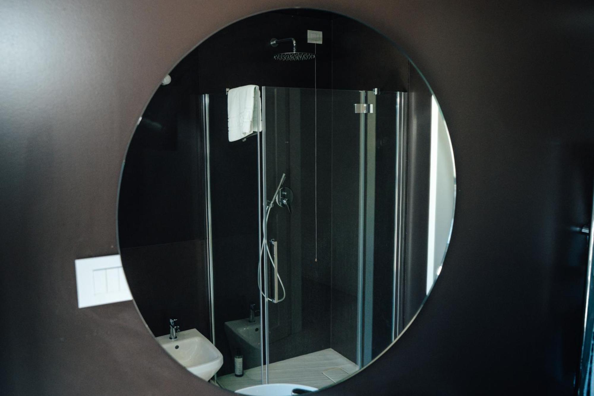 C House Rooms Lake Peschiera del Garda Ngoại thất bức ảnh