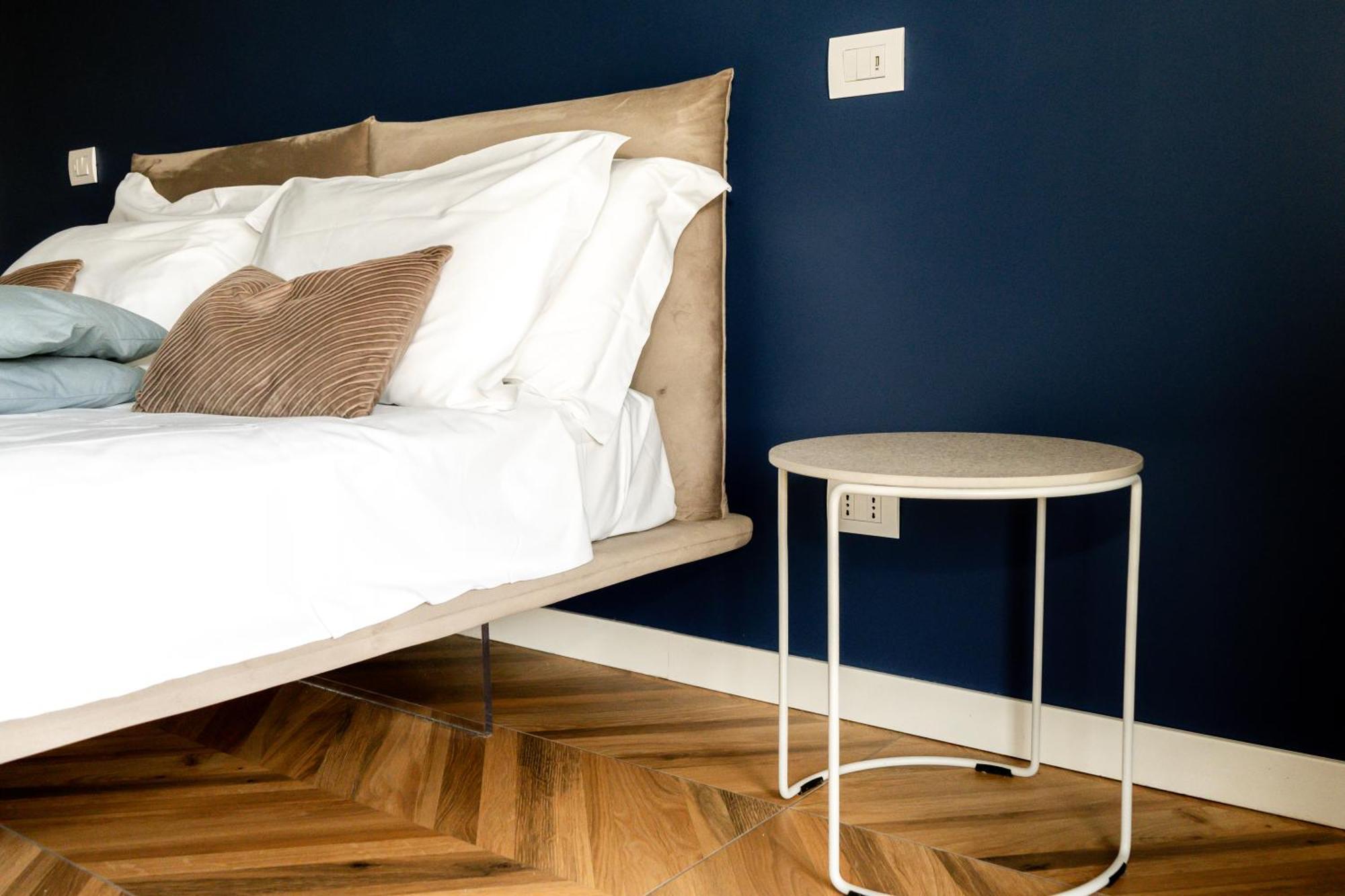 C House Rooms Lake Peschiera del Garda Ngoại thất bức ảnh